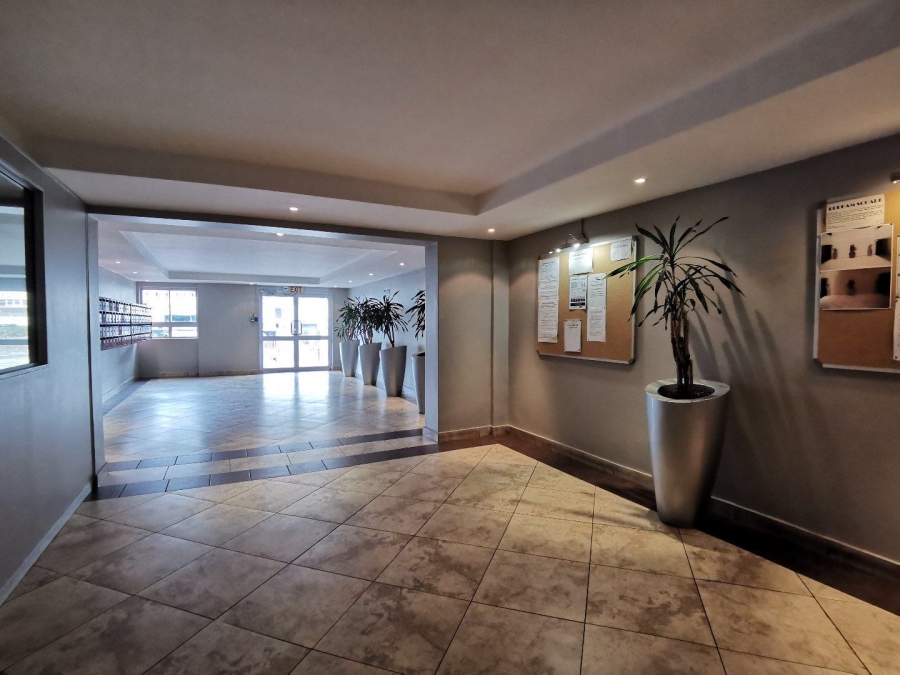 To Let 1 Bedroom Property for Rent in Salt River Western Cape
